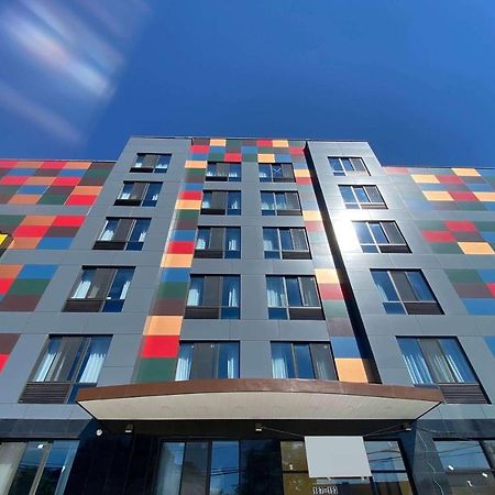 Super 8 By Wyndham Brooklyn Williamsburg Hotell New York Exteriör bild